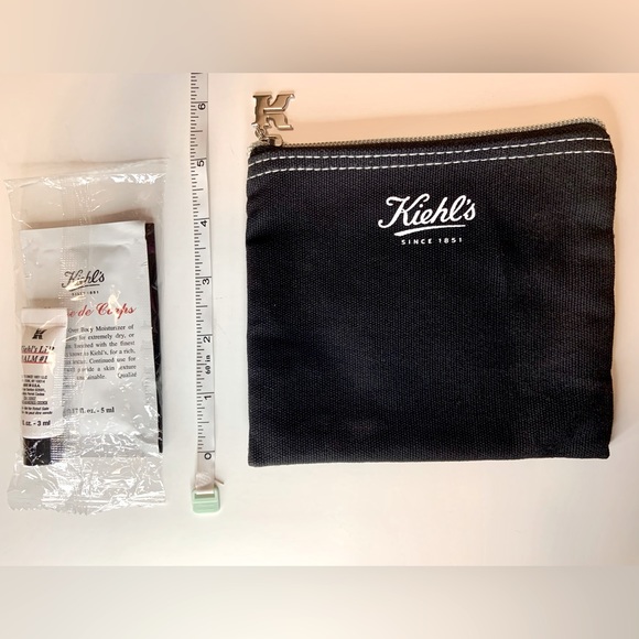 Kiehl’s Travel Set Lip Balm Body Moisturizer Zippered Pouch Cosmetic Bag New - Picture 9 of 11